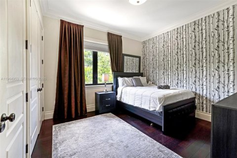Casa en alquiler en Coral Gables, Florida, 6 dormitorios, 395.21 m2 № 2026337 - foto 19