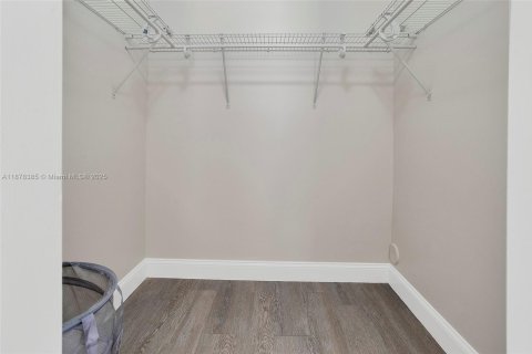 Condo in Delray Beach, Florida, 2 bedrooms  № 1942161 - photo 30