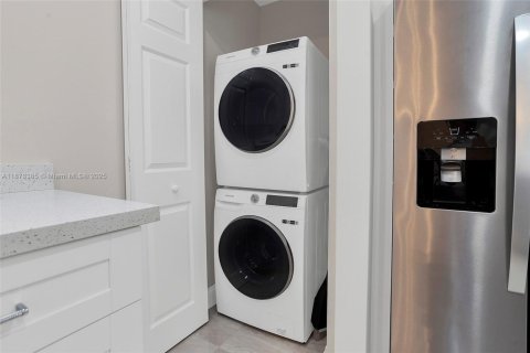 Condo in Delray Beach, Florida, 2 bedrooms  № 1942161 - photo 9