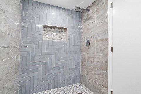 Condo in Delray Beach, Florida, 2 bedrooms  № 1942161 - photo 23