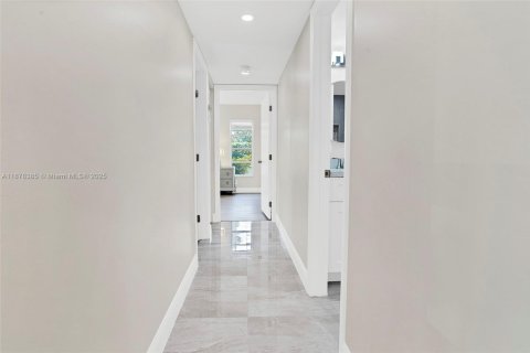 Condo in Delray Beach, Florida, 2 bedrooms  № 1942161 - photo 24