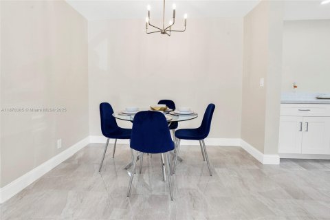 Condo in Delray Beach, Florida, 2 bedrooms  № 1942161 - photo 11