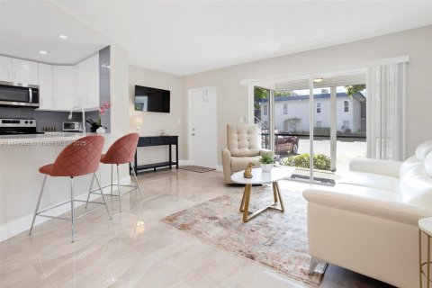 Condo in Delray Beach, Florida, 2 bedrooms  № 1942161 - photo 13