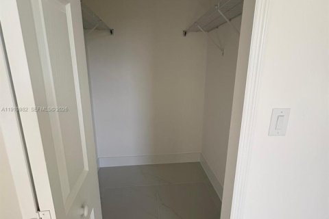 Villa ou maison à louer à Lehigh Acres, Floride: 3 chambres № 1967178 - photo 15