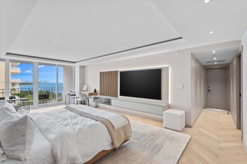 Condo in Key Biscayne, Florida, 3 bedrooms № 2339915 - photo 17