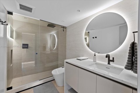 Condo in Key Biscayne, Florida, 3 bedrooms № 2339915 - photo 26