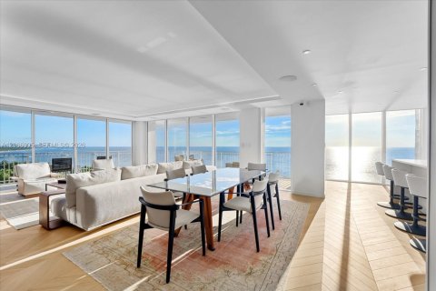 Condo in Key Biscayne, Florida, 3 bedrooms № 2339915 - photo 6