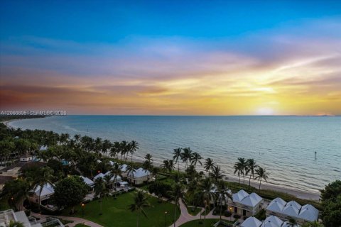 Condo in Key Biscayne, Florida, 3 bedrooms № 2339915 - photo 15