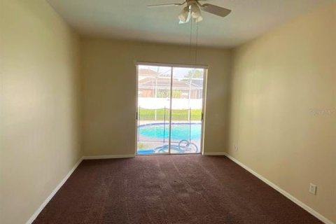Villa ou maison à louer à New Port Richey, Floride: 3 chambres, 218.32 m2 № 2434877 - photo 15
