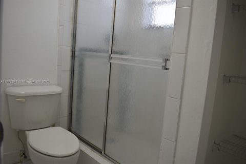 Купить кондоминиум в Корал-Спрингс, Флорида 2 спальни, 92.9м2, № 2013339 - фото 12