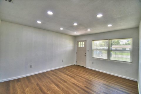 Casa en venta en Winter Haven, Florida, 3 dormitorios, 96.62 m2 № 2231432 - foto 5