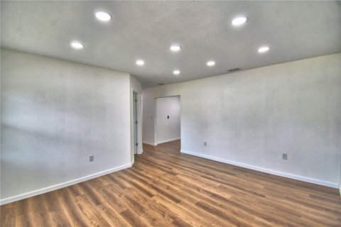 Casa en venta en Winter Haven, Florida, 3 dormitorios, 96.62 m2 № 2231432 - foto 4