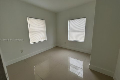 Appartement à louer à Miami, Floride: 2 chambres, 63.17 m2 № 2286785 - photo 11