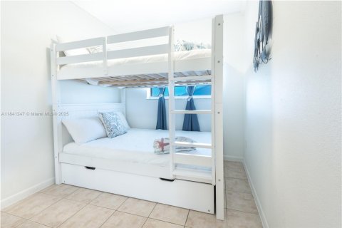 Propiedad comercial en venta en Marathon, Florida, 208.47 m2 № 2088471 - foto 18