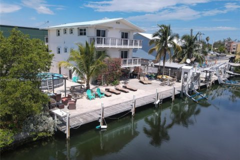 Propiedad comercial en venta en Marathon, Florida, 208.47 m2 № 2088471 - foto 3