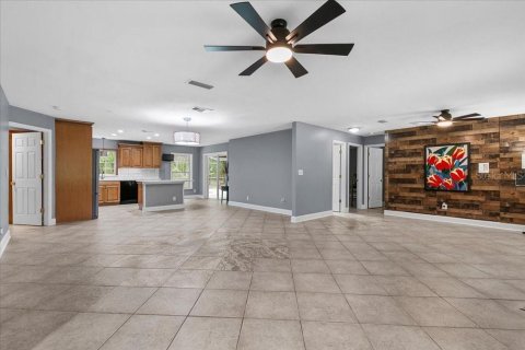 Villa ou maison à vendre à Apopka, Floride: 4 chambres, 161.84 m2 № 2221077 - photo 12