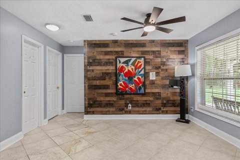 Villa ou maison à vendre à Apopka, Floride: 4 chambres, 161.84 m2 № 2221077 - photo 10