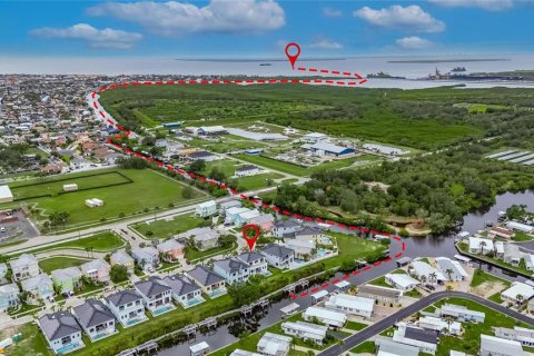Casa en venta en Apollo Beach, Florida, 5 dormitorios, 246.56 m2 № 1773829 - foto 4