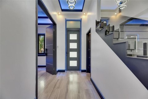Casa en venta en Apollo Beach, Florida, 5 dormitorios, 246.56 m2 № 1773829 - foto 17