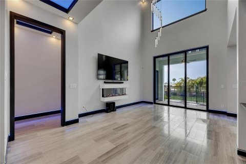 Casa en venta en Apollo Beach, Florida, 5 dormitorios, 246.56 m2 № 1773829 - foto 25
