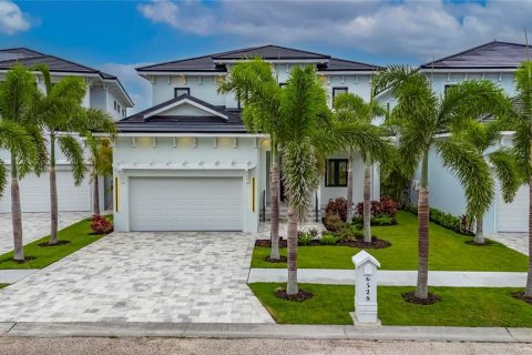 Casa en venta en Apollo Beach, Florida, 5 dormitorios, 246.56 m2 № 1773829 - foto 1