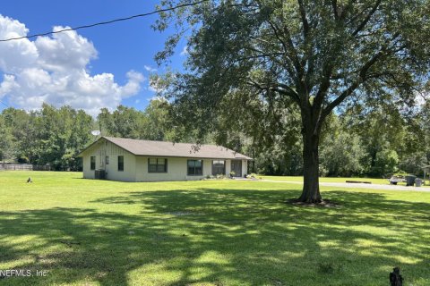 Commercial property in Middleburg, Florida 154.59 sq.m. № 765679 - photo 1