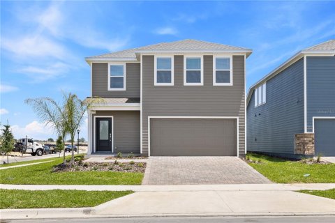 House in Clermont, Florida 5 bedrooms, 241.64 sq.m. № 2092129