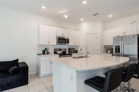 Touwnhouse à vendre à Davenport, Floride: 3 chambres, 130.71 m2 № 2407068 - photo 8