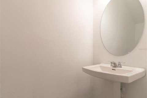Touwnhouse à vendre à Davenport, Floride: 3 chambres, 130.71 m2 № 2407068 - photo 5