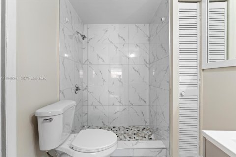 Снять в аренду виллу или дом в Майами, Флорида 2 спальни, 118.36м2, № 2005504 - фото 13