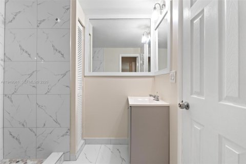 Снять в аренду виллу или дом в Майами, Флорида 2 спальни, 118.36м2, № 2005504 - фото 14