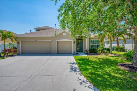 House in Ellenton, Florida 5 bedrooms, 277.96 sq.m. № 1651711 - photo 9