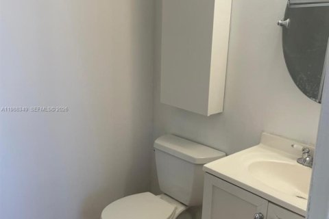 Condominio en alquiler en Miami Beach, Florida, 1 dormitorio, 82.68 m2 № 2050455 - foto 6