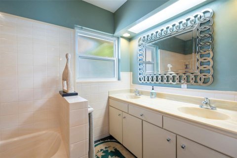 Villa ou maison à vendre à Dunedin, Floride: 4 chambres, 256.13 m2 № 2305235 - photo 29