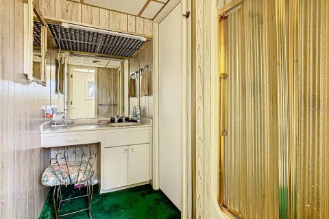 Купить виллу или дом в Хейнс-Сити, Флорида 8 комнат, 603.86м2, № 1535706 - фото 15