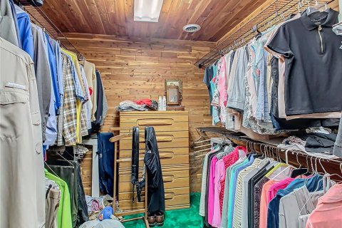 Купить виллу или дом в Хейнс-Сити, Флорида 8 комнат, 603.86м2, № 1535706 - фото 10