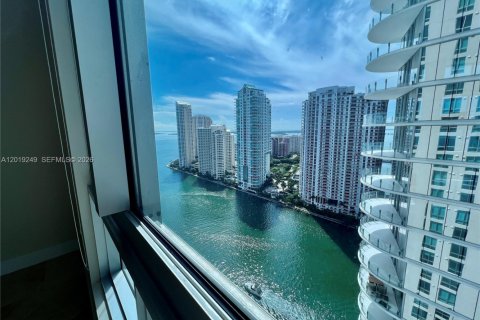 Condo in Miami, Florida, 2 bedrooms № 2251581 - photo 16