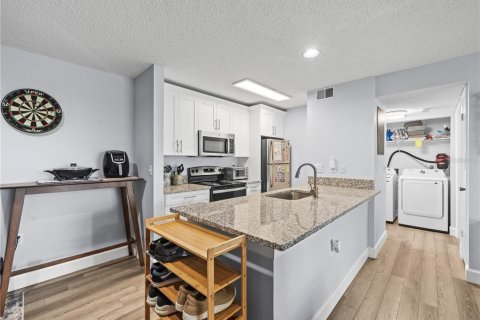 Copropriété à vendre à Tampa, Floride: 1 chambre, 68.56 m2 № 1669968 - photo 11