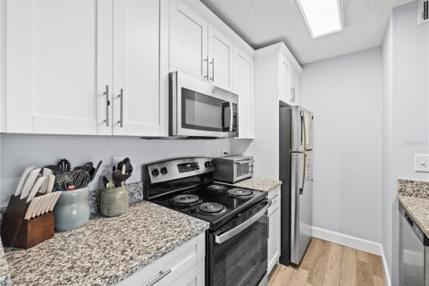 Copropriété à vendre à Tampa, Floride: 1 chambre, 68.56 m2 № 1669968 - photo 12