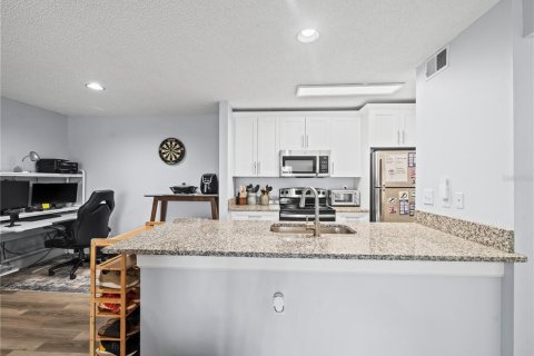 Copropriété à vendre à Tampa, Floride: 1 chambre, 68.56 m2 № 1669968 - photo 10