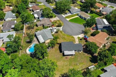 House in Sanford, Florida 3 bedrooms, 98.85 sq.m. № 2157527 - photo 6