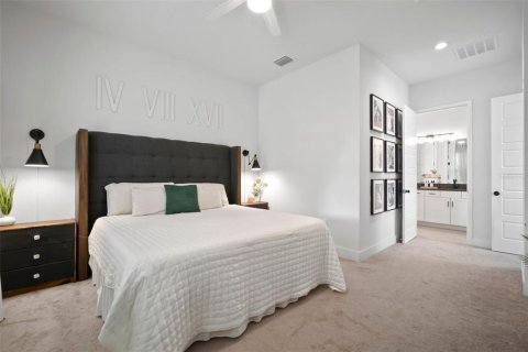 House in Tampa, Florida 3 bedrooms, 180.79 sq.m. № 1662259 - photo 4