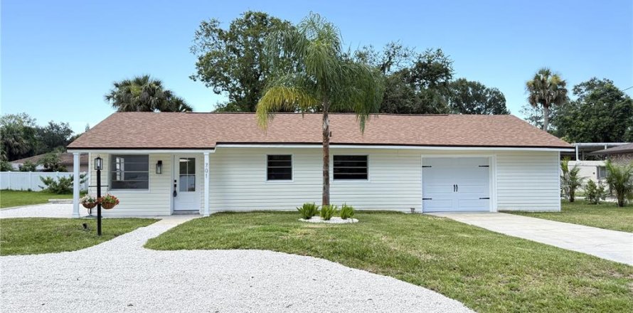 House in New Smyrna Beach, Florida 3 bedrooms, 84.54 sq.m. № 1853195