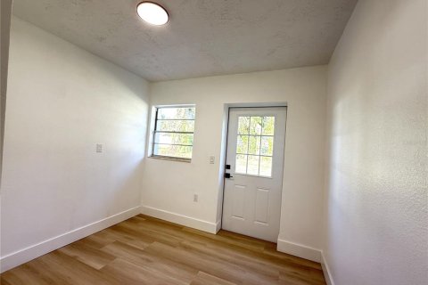 House in New Smyrna Beach, Florida 3 bedrooms, 84.54 sq.m. № 1853195 - photo 23