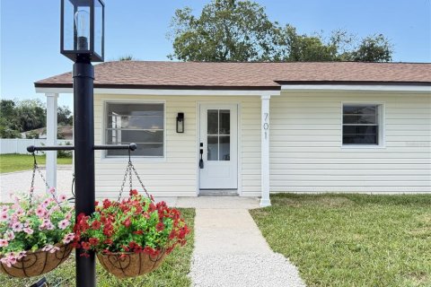 House in New Smyrna Beach, Florida 3 bedrooms, 84.54 sq.m. № 1853195 - photo 2