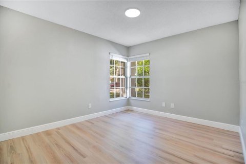 Casa en venta en Orlando, Florida, 4 dormitorios, 161.46 m2 № 2377455 - foto 19