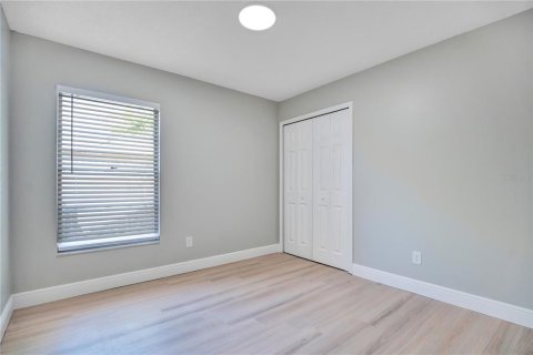 Casa en venta en Orlando, Florida, 4 dormitorios, 161.46 m2 № 2377455 - foto 18