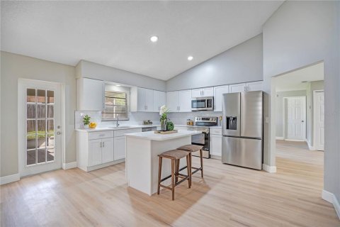 Casa en venta en Orlando, Florida, 4 dormitorios, 161.46 m2 № 2377455 - foto 11