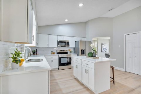 Casa en venta en Orlando, Florida, 4 dormitorios, 161.46 m2 № 2377455 - foto 13