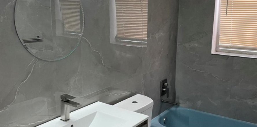 Apartamento en Hollywood, Florida 3 dormitorios, 111.48 m2 № 1230139